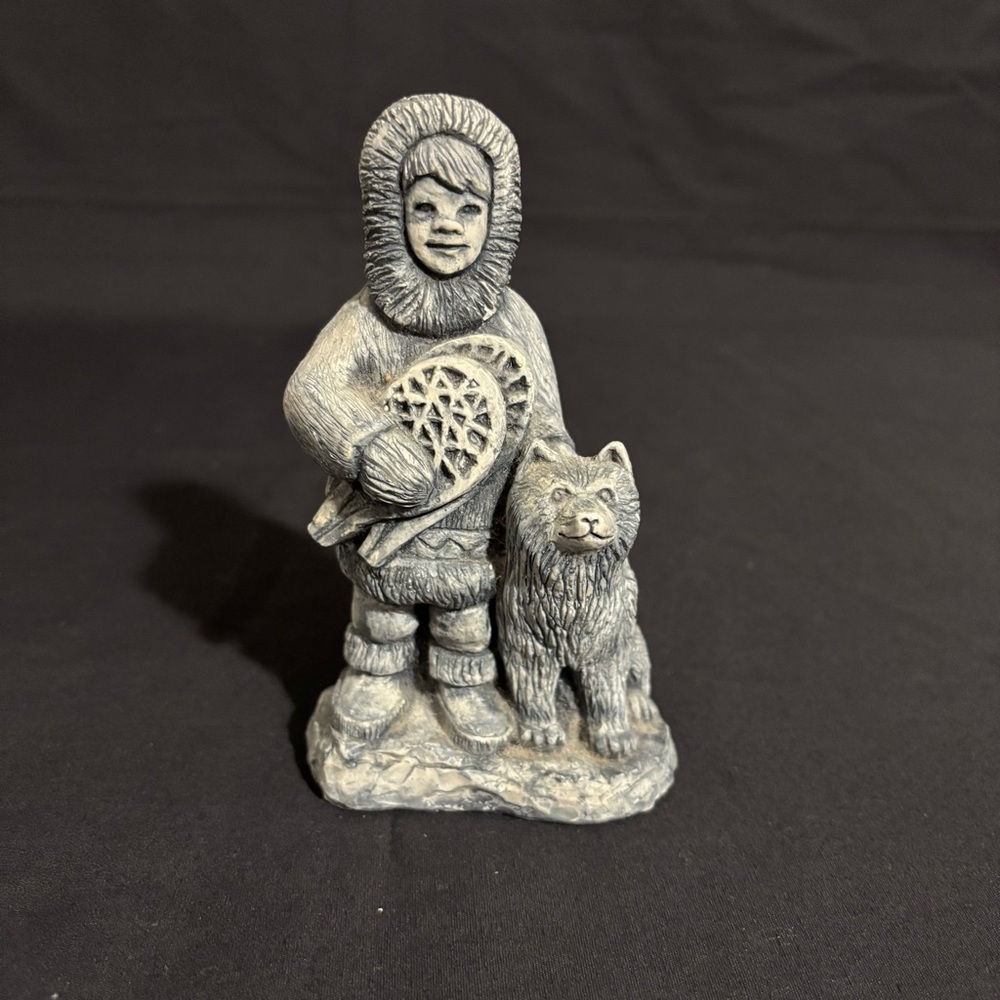 Vtg. Stone Ceramic Alaska Glacial Ice Age Sculpture Gray Inuit Figurine with Dog